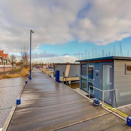 Modern Houseboat In Marina Of Volendam Hotel Ngoại thất bức ảnh