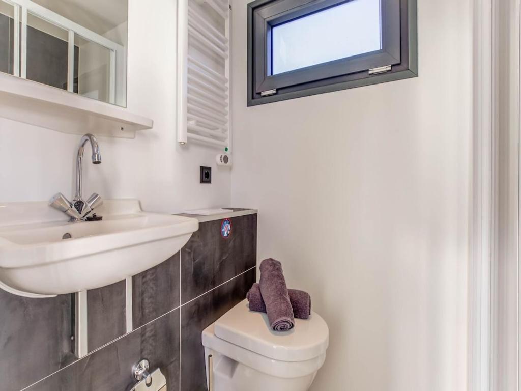 Modern Houseboat In Marina Of Volendam Hotel Ngoại thất bức ảnh